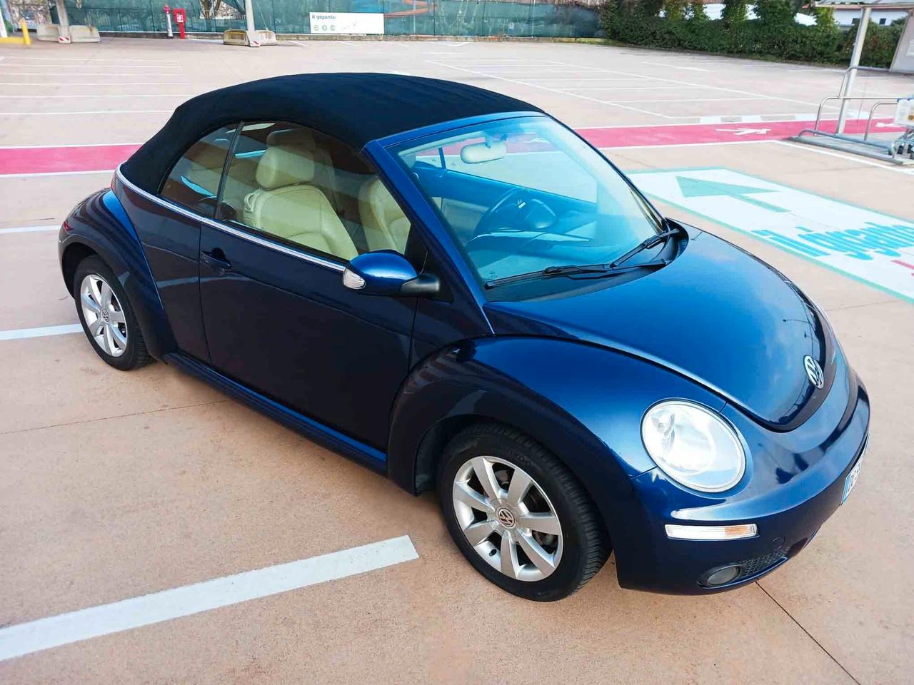 Volkswagen New Beetle CABRIOLET