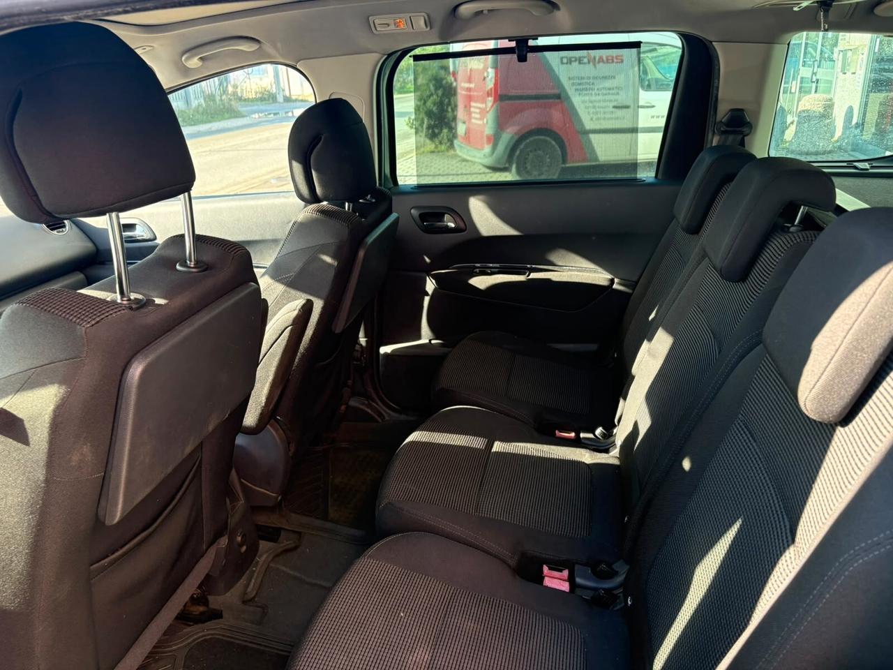Peugeot 5008 2.0 HDi 150CV Féline