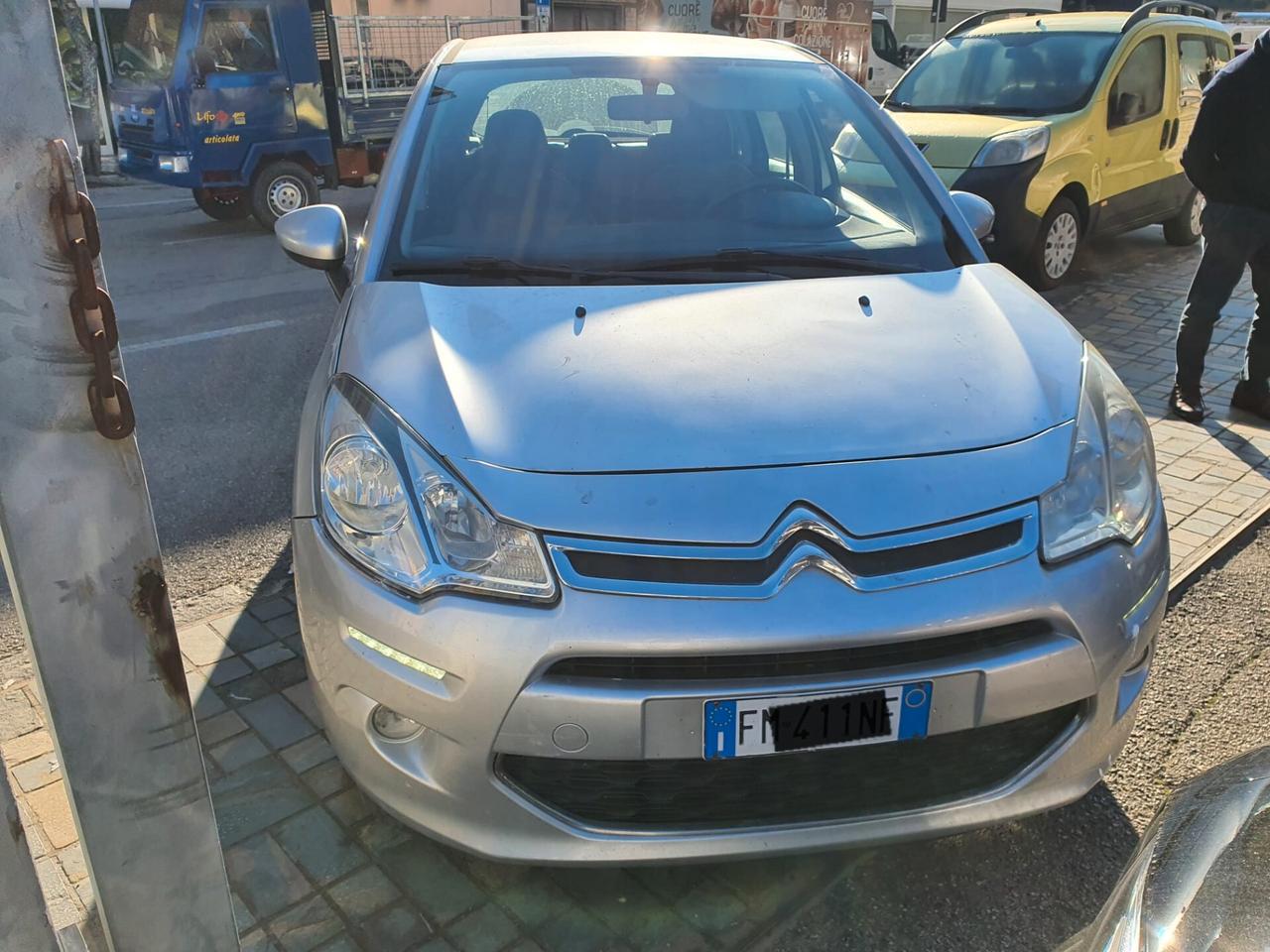 Citroen C3 BlueHDi 1.4hdi 75cv full