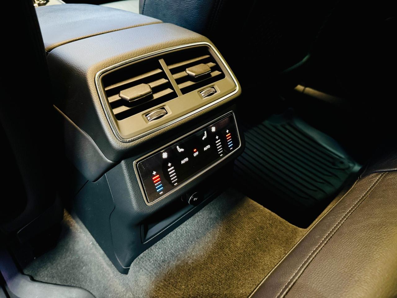 Audi A6 Avant 2.0 tdi s-tronic TETTO / VIRTUAL R.CAM