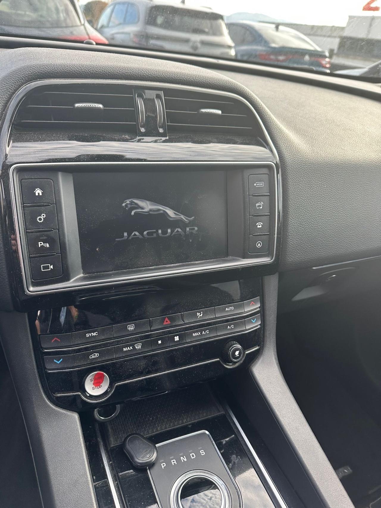 Jaguar F-Pace 2.0 D 180 CV AWD aut. R-Sport TETTO APRIBILE