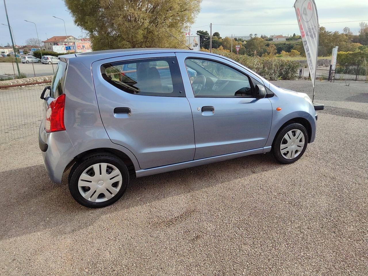 Nissan Pixo 1.0 5 porte Active