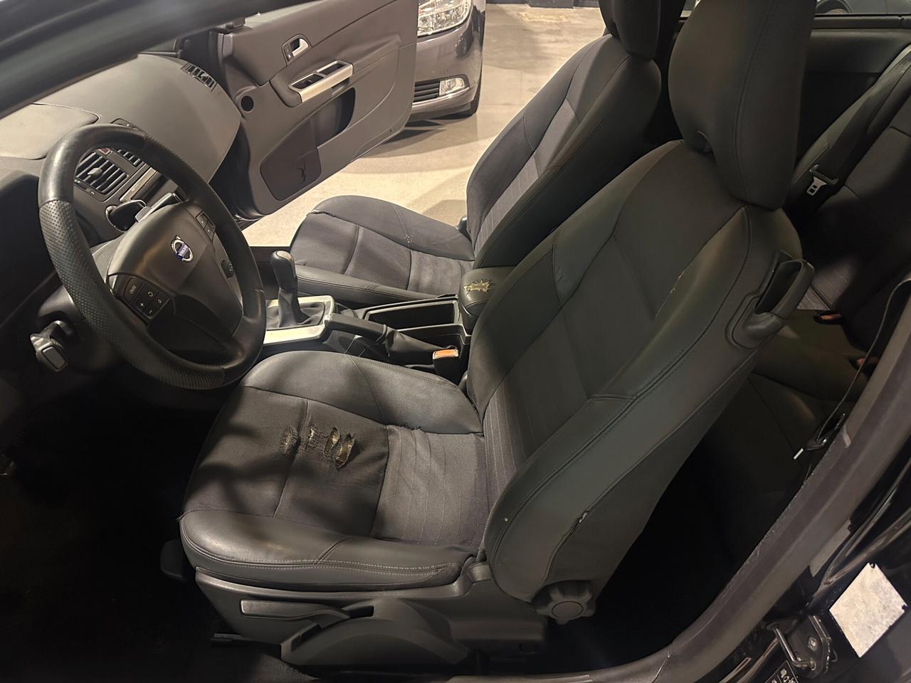 Volvo C30 2.0 D Momentum NO GARANZIA