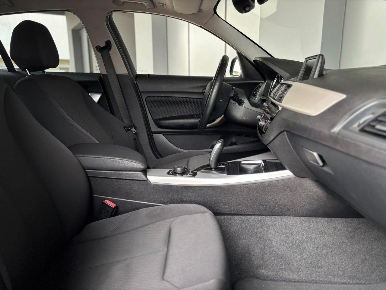 BMW 118 d Business 5p