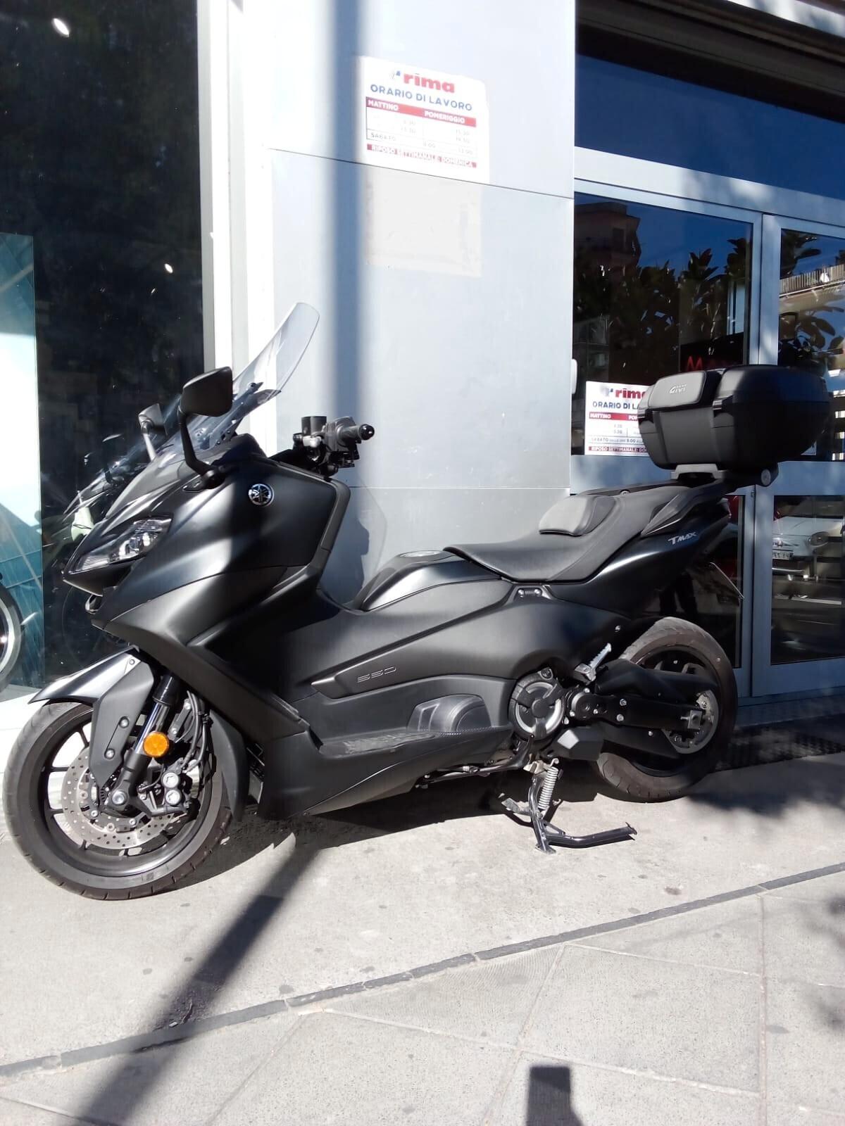 Yamaha TMAX 560