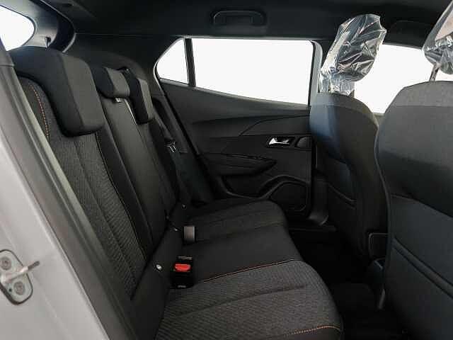 Peugeot 2008 Hybrid 136 e-DCS6 Style