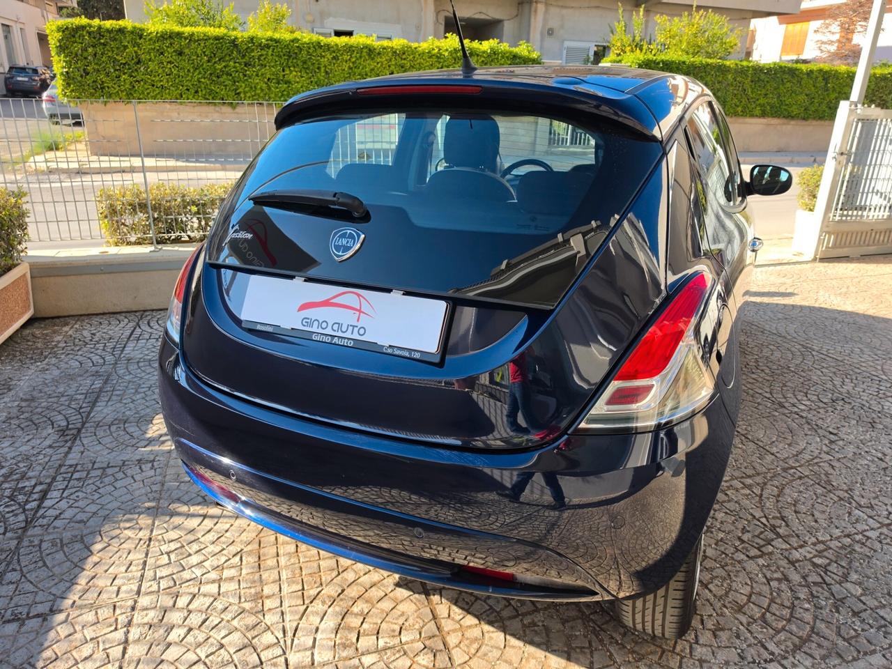 Lancia Ypsilon 1.2 69 CV 5 porte Gold