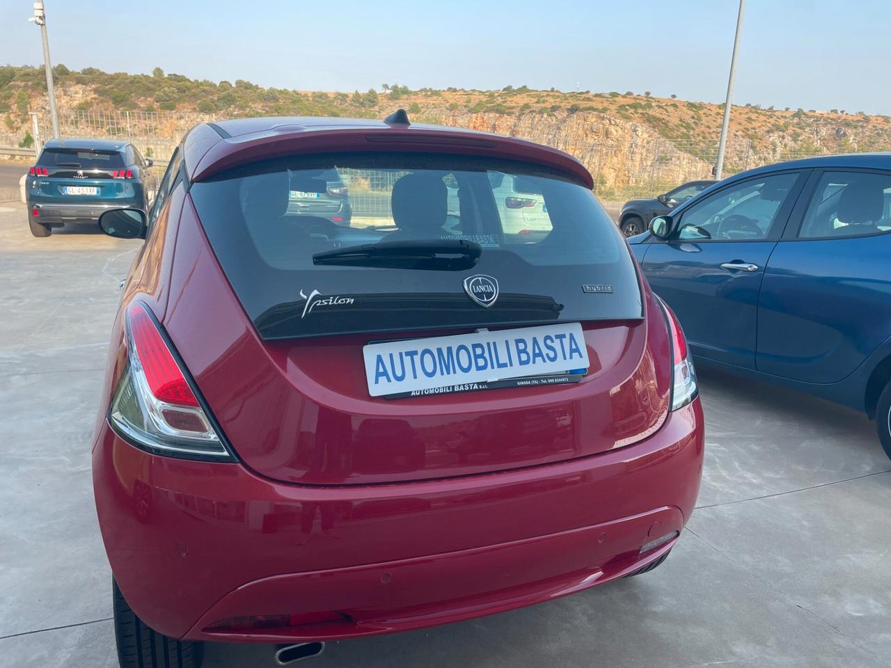 Lancia Ypsilon 1.0 FireFly 5 porte S&S Hybrid Ecochic Gold "Km 48.000"