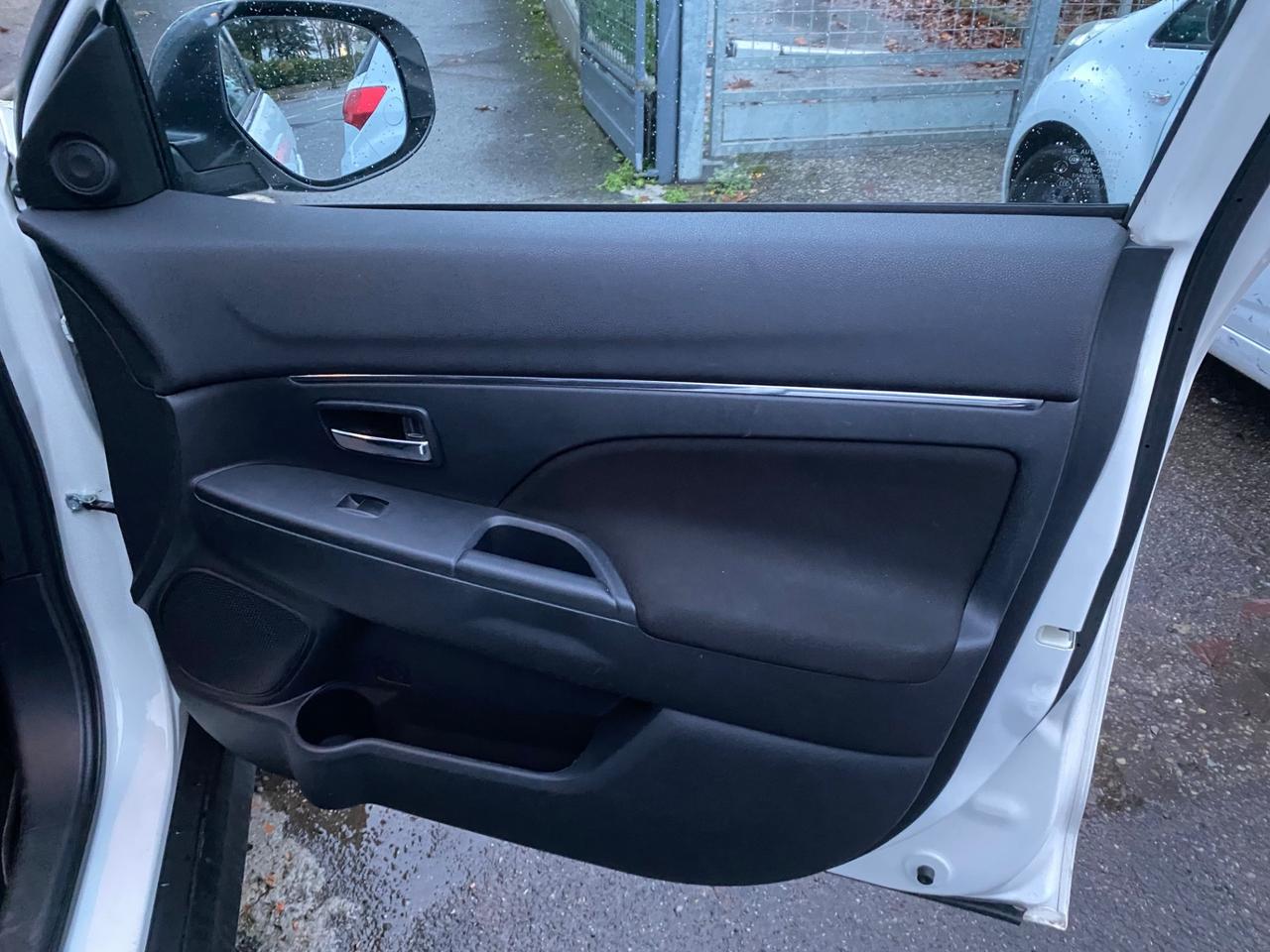 Mitsubishi ASX 1.6 2WD GPL Bi-Fuel Instyle Panoramic