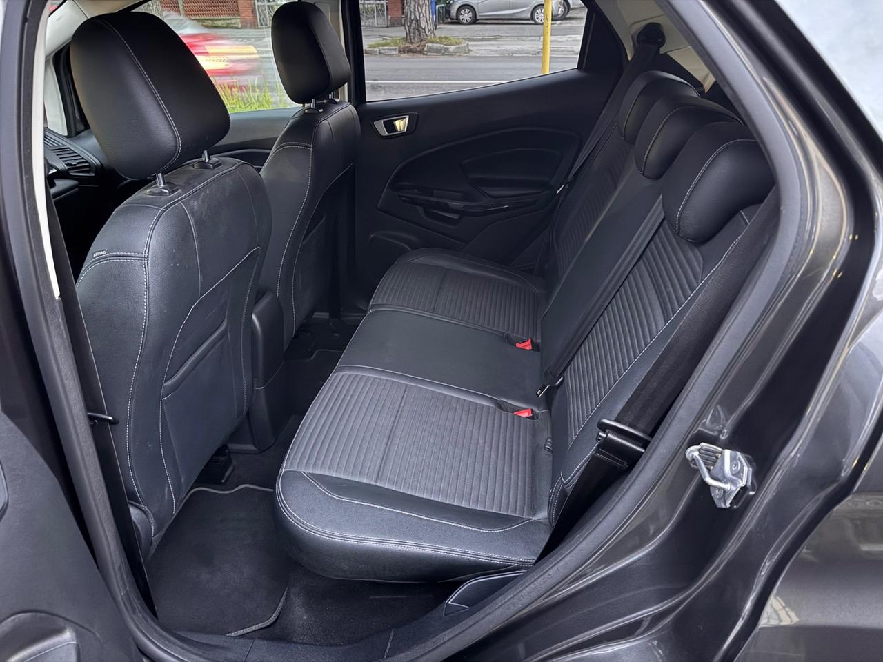 Ford EcoSport 1.5 TDCi 100 CV Start&Stop ST-Line Black Edition