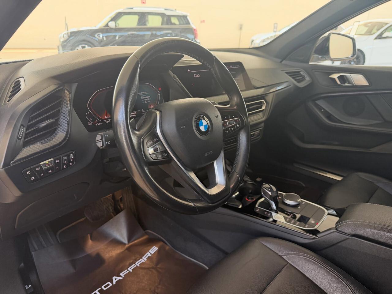 Bmw 118 118d 5p. Luxury