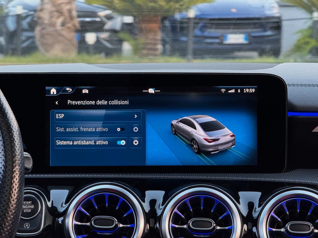 Mercedes-Benz CLA 200 d AMG Premium Plus TETTO