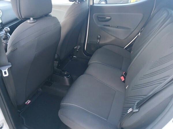 LANCIA YPSILON 1.0 FireFly S&S 69 CV HYBRID GOLD PLUS