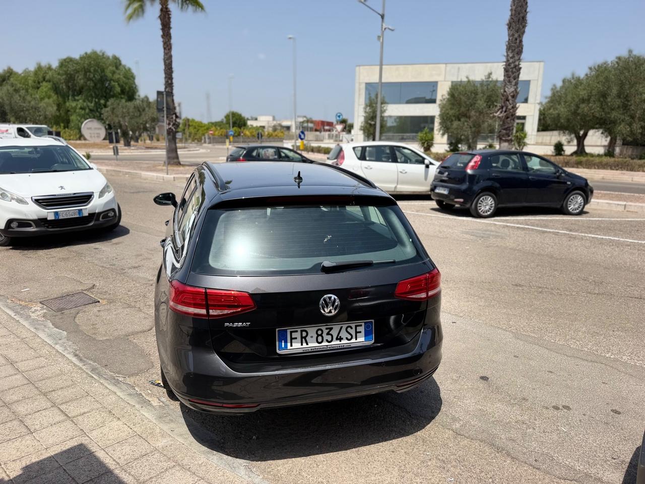 Volkswagen Passat Variant 1.6 TDI SCR DSG Business BMT