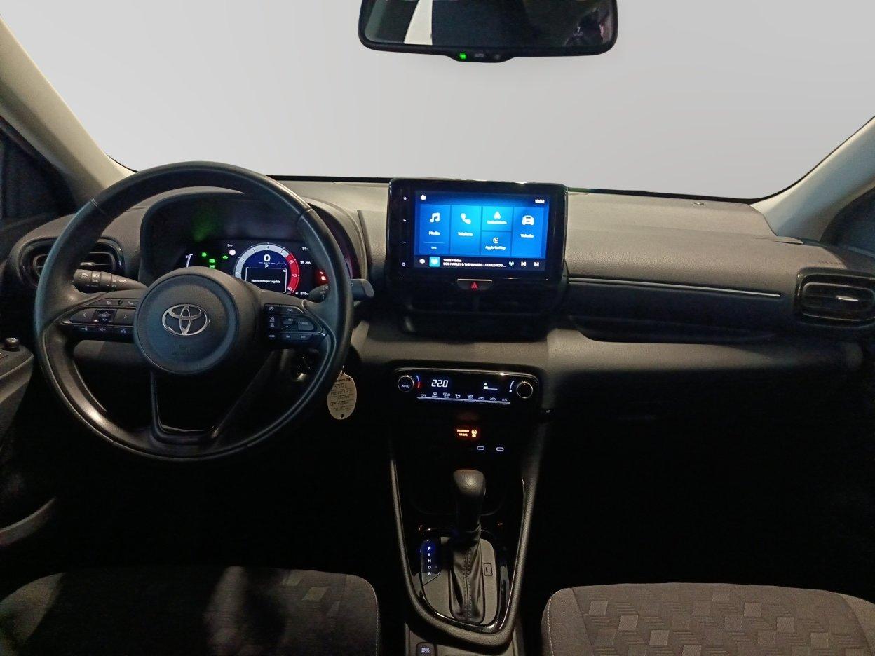 TOYOTA Yaris 4ª serie - Yaris 1.5 Hybrid 5 porte Trend