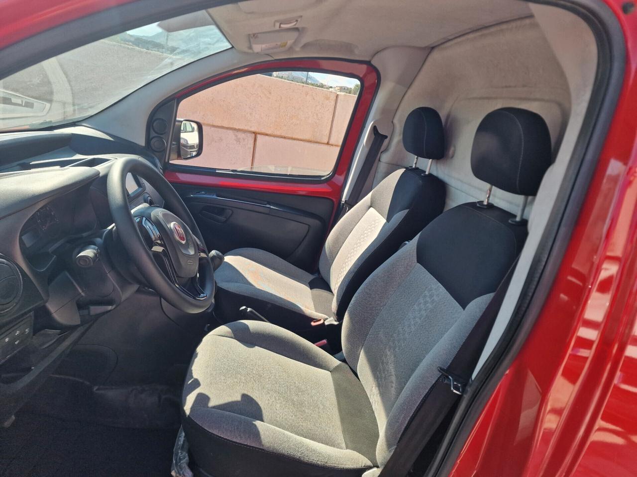 Fiat Fiorino 1.3 MJT 95CV 2017 Adventure Euro 6B