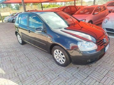 Volkswagen Golf 1.6 16V FSI 5p. Sportline