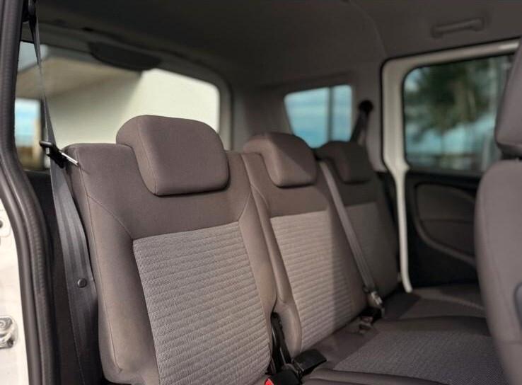 Fiat Doblò 1.4 T-Jet 16V Lounge AUTOVETTURA
