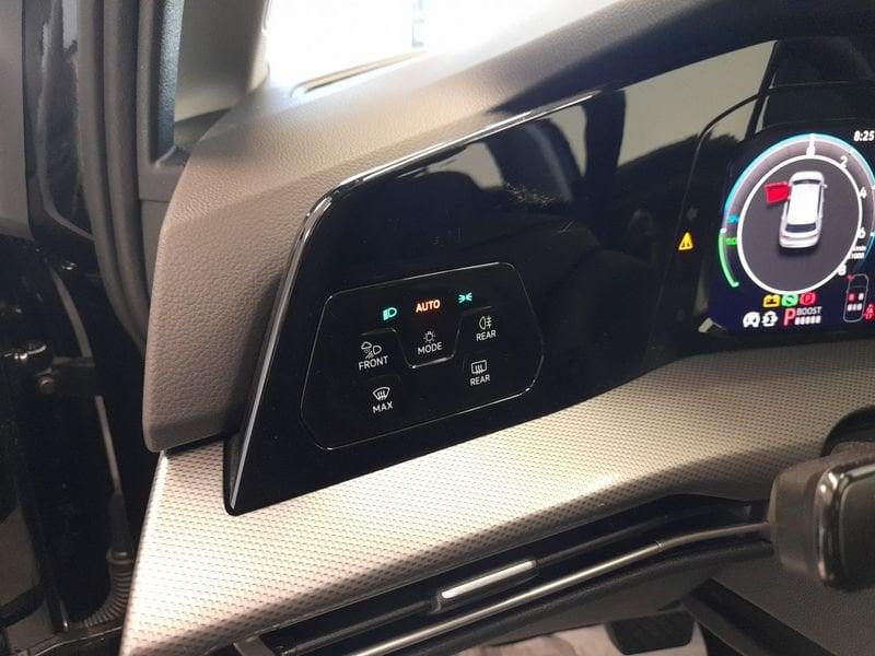 Volkswagen Golf 1.5 TSI eHybrid Style DSG