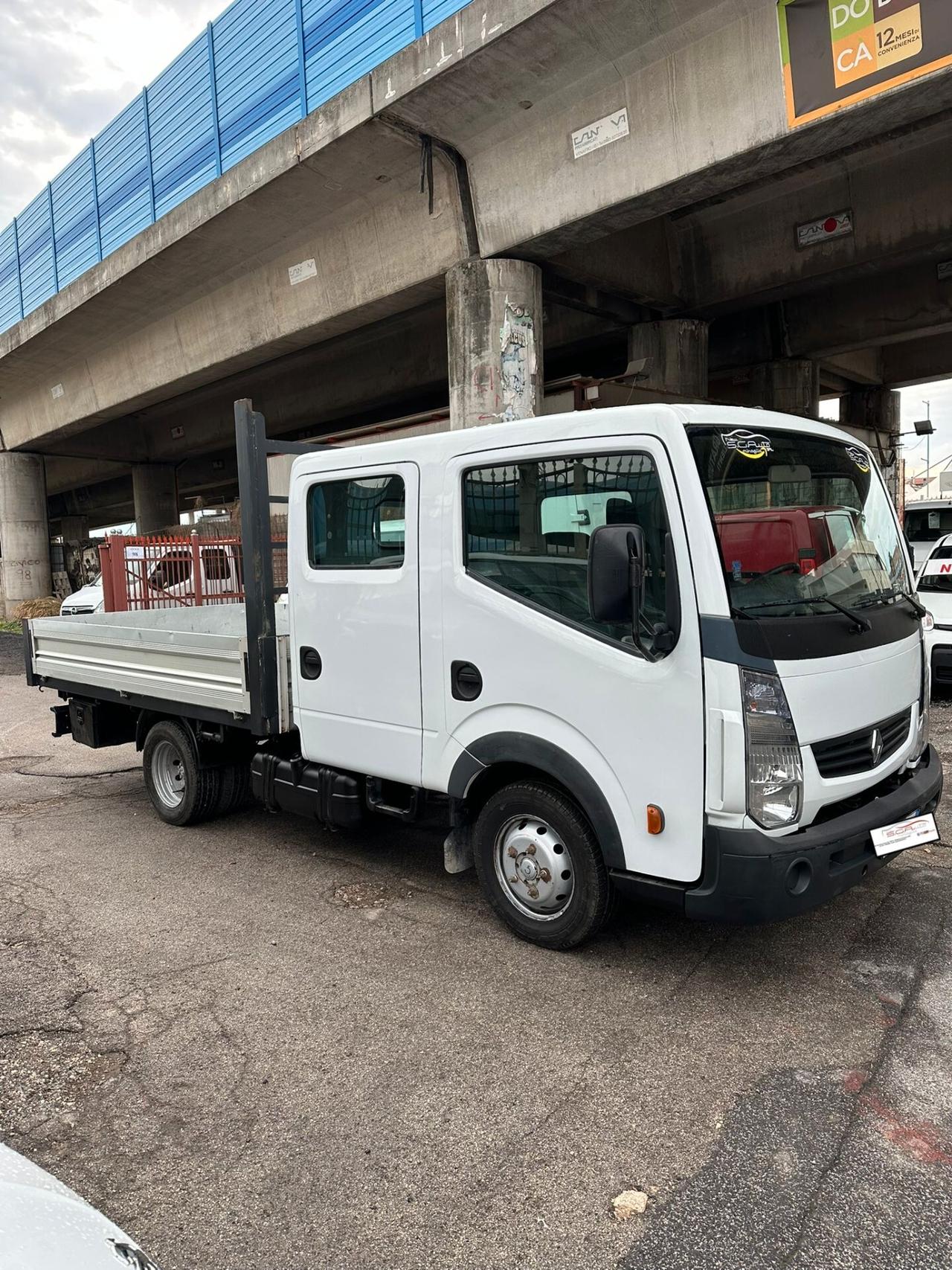 Renault Maxity Cabstar Doppia Cabina