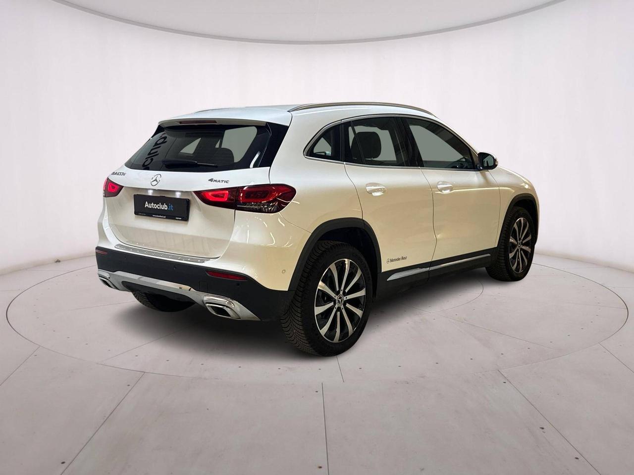 Mercedes GLA 200 d Sport 4matic