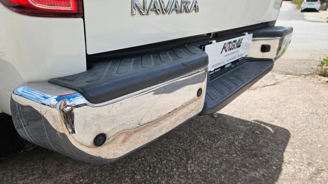 Nissan Navara 2.5 dCi 171CV 4 porte Double Cab LE