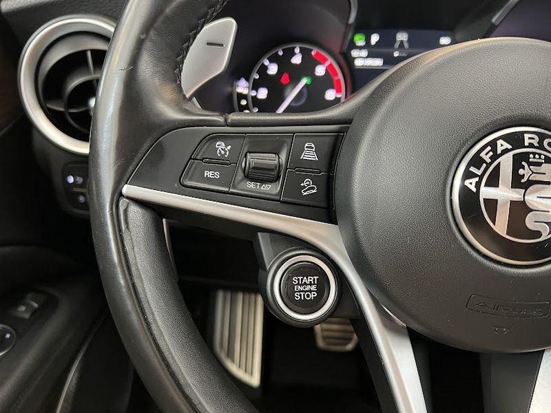 Alfa Romeo Stelvio 2.2 Turbo Diesel 210CV AT8 Q4 Business