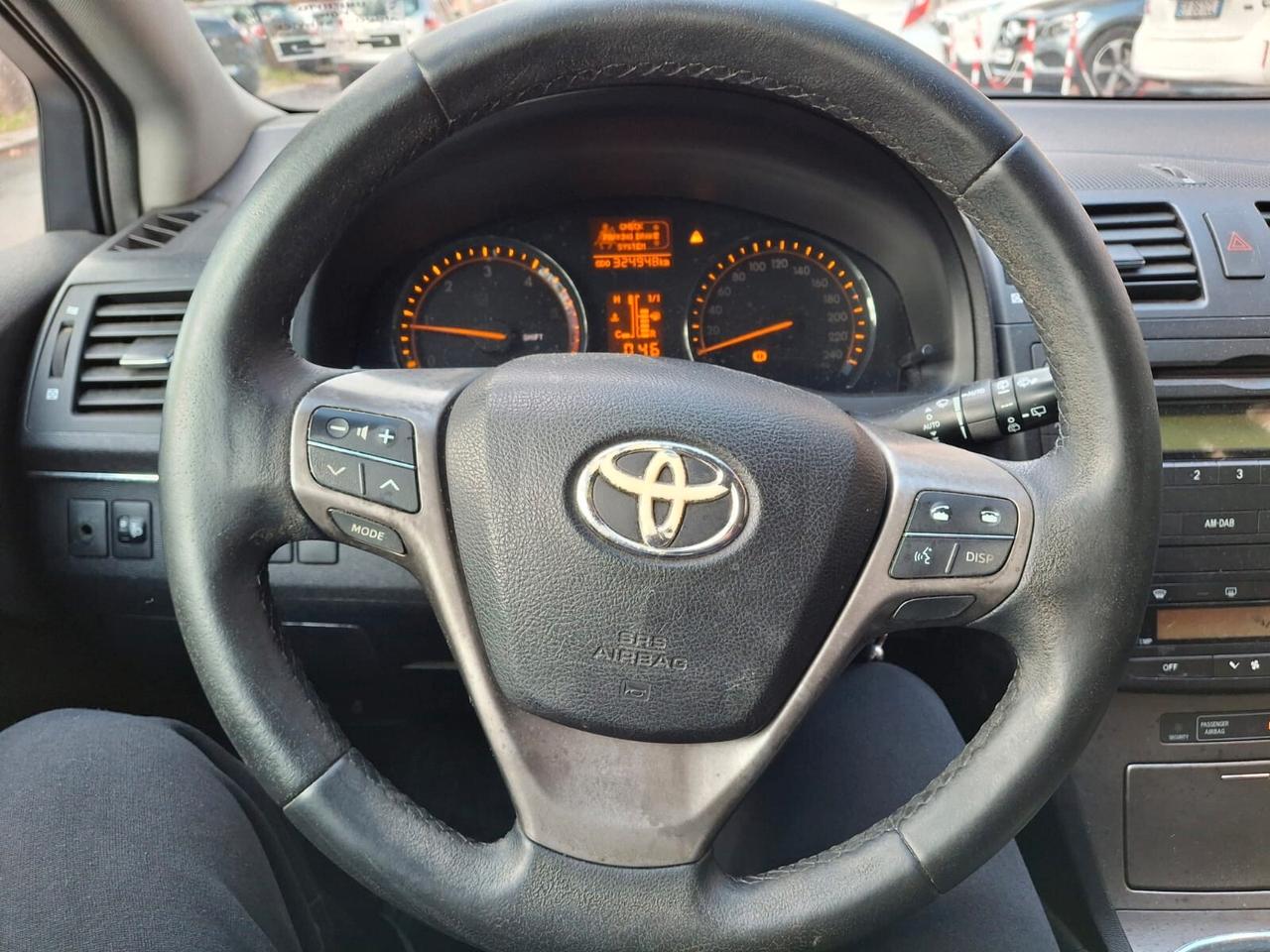 Toyota Avensis 2.0 D-4D Wagon Executive
