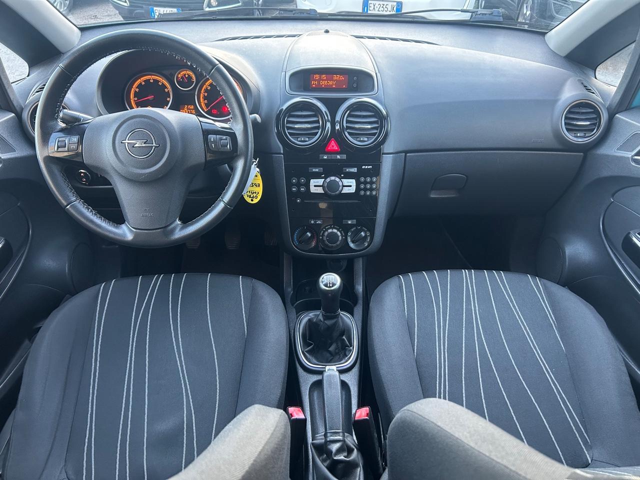 Opel Corsa 1.2 5 porte Edition 93000km