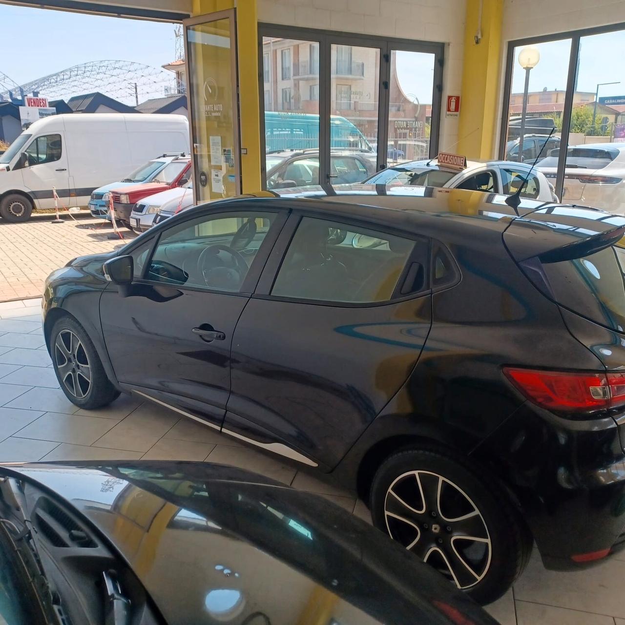 153688KM CLIO 1.2 PER NEOPATENTATI OTTIMO STATO