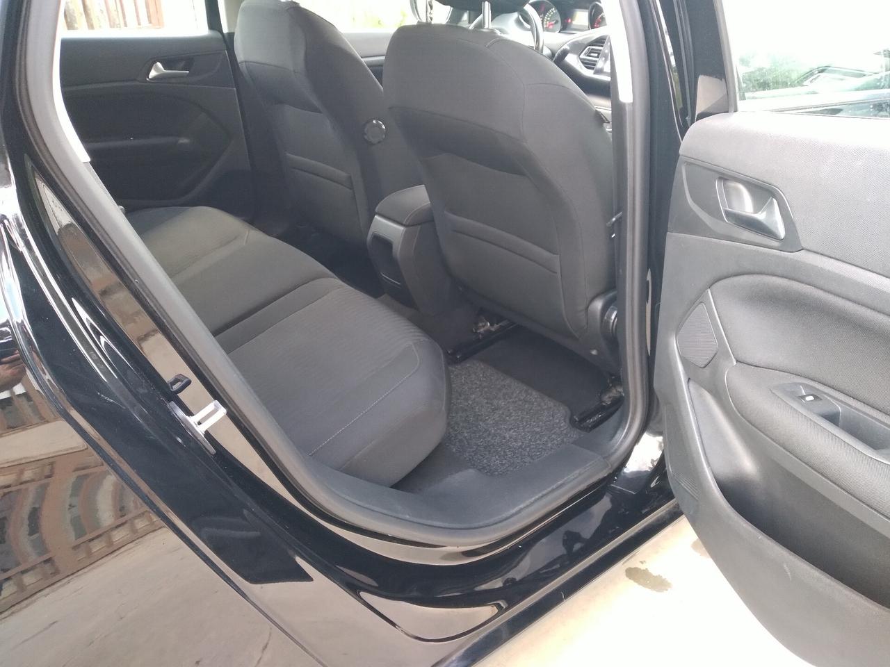 Peugeot 308 BlueHDi 100 S&S SW Business