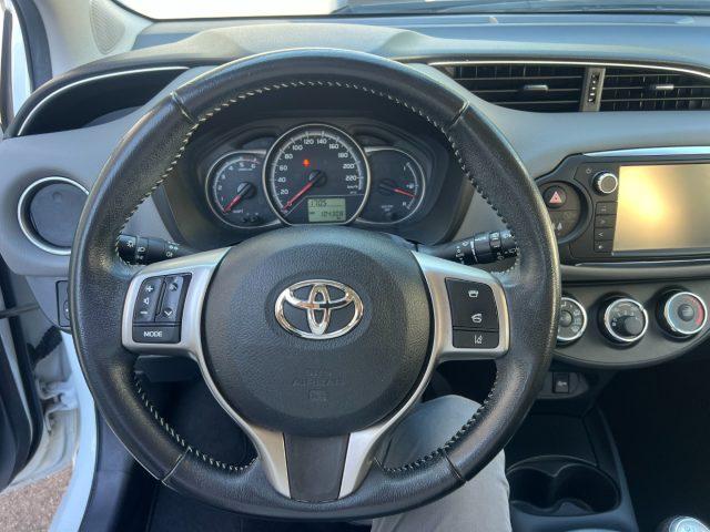 TOYOTA Yaris 1.4 D-4D 5 porte Lounge 1 PROP AUTO X NEOPATENTATI