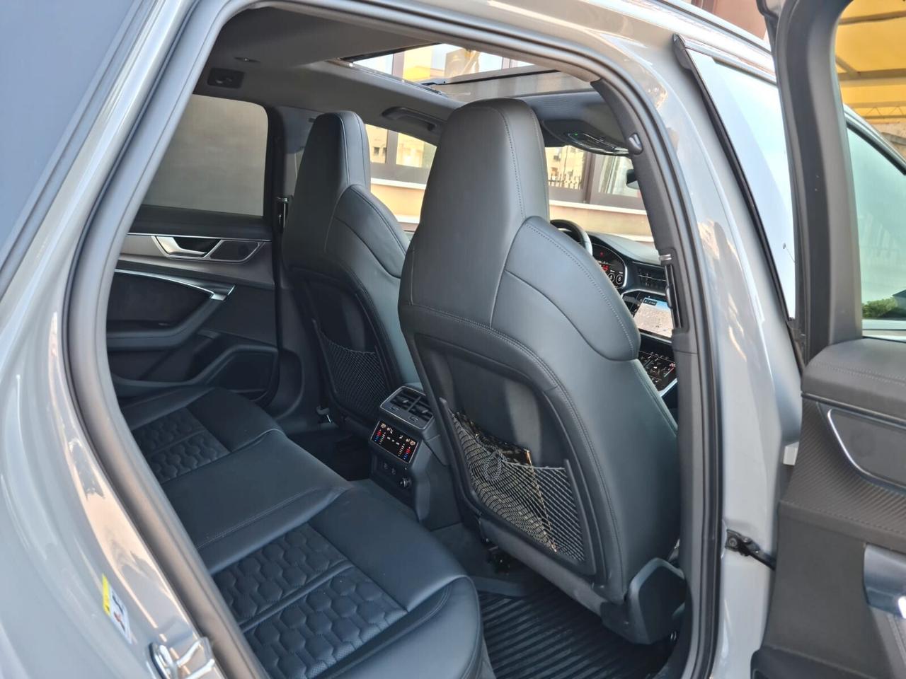 Audi RS6 Avant 4.0 dynamic race