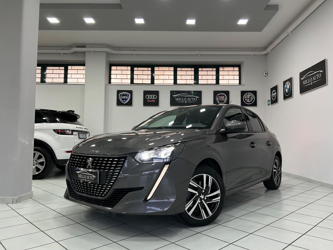 Peugeot 208 BlueHDi 100 Allure Navi Pack