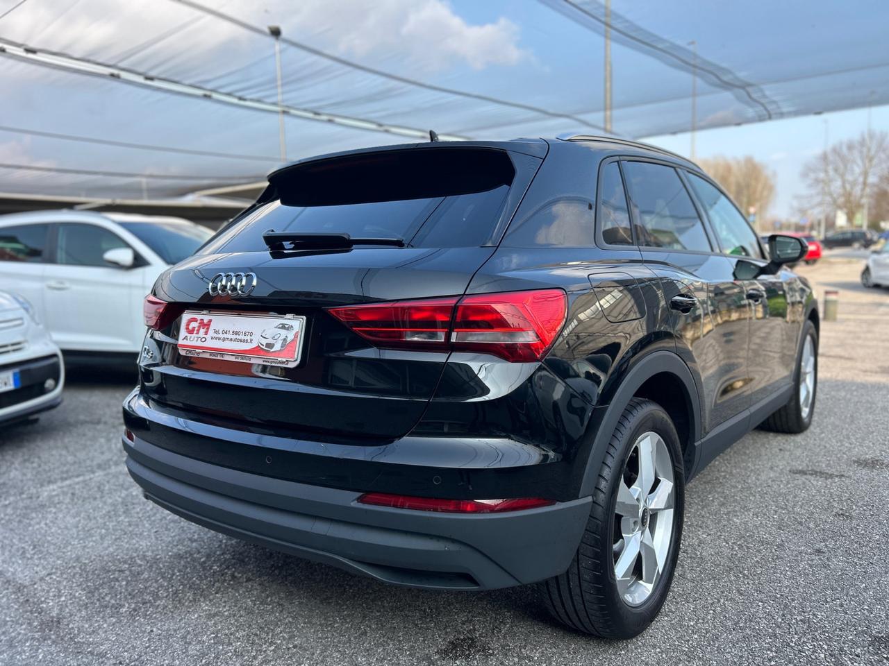 Audi Q3 35 2.0 tdi s-tronic