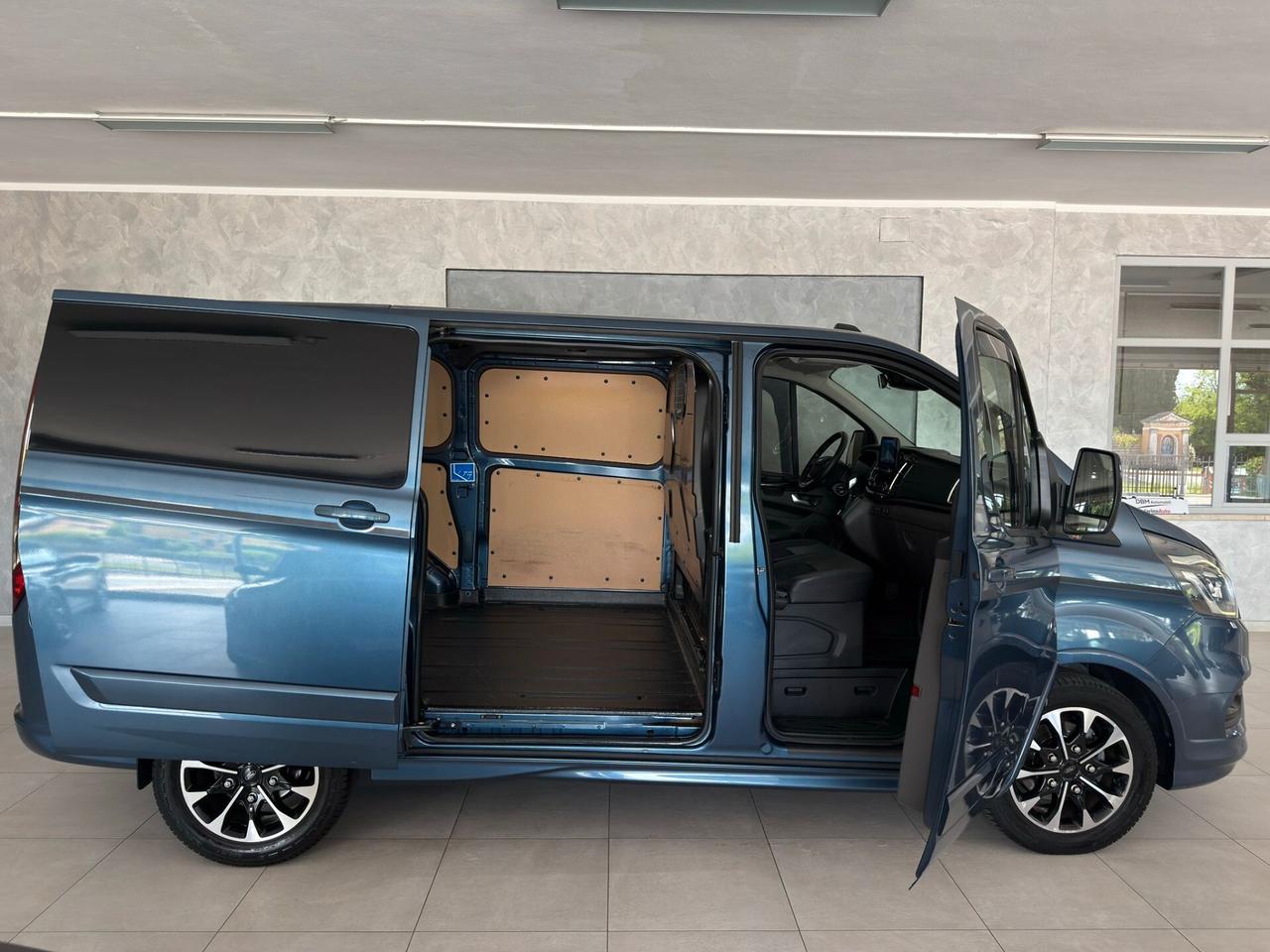 Ford Transit Custom 320 2.0 EcoBlue 185 PC Furgone Sport