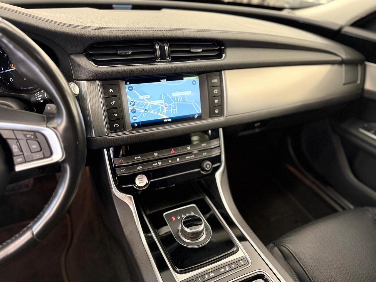 Jaguar XF 2.0 D 240 CV aut. Prestige