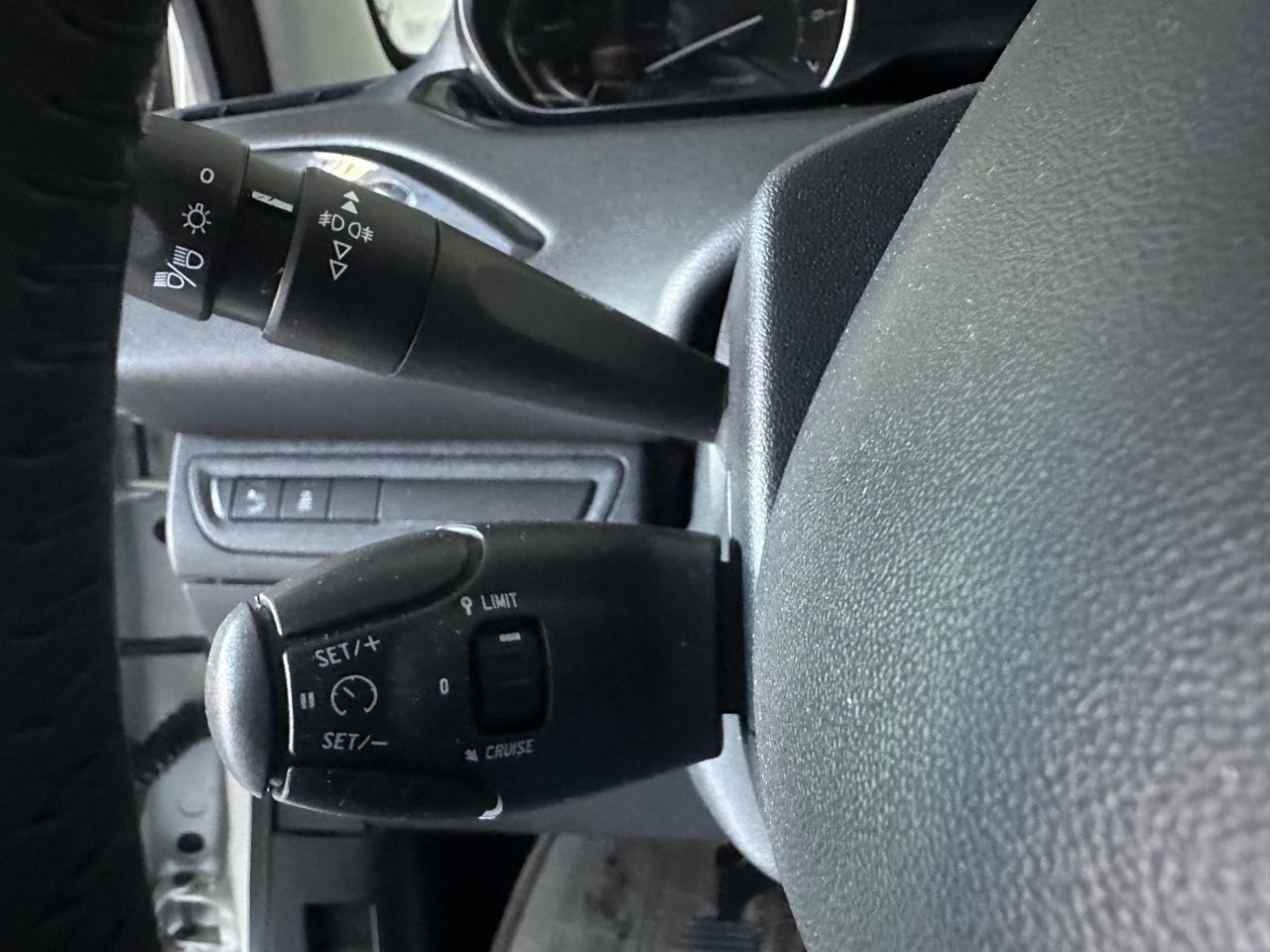 Peugeot 208 PureTech 82 5p. GPL Allure