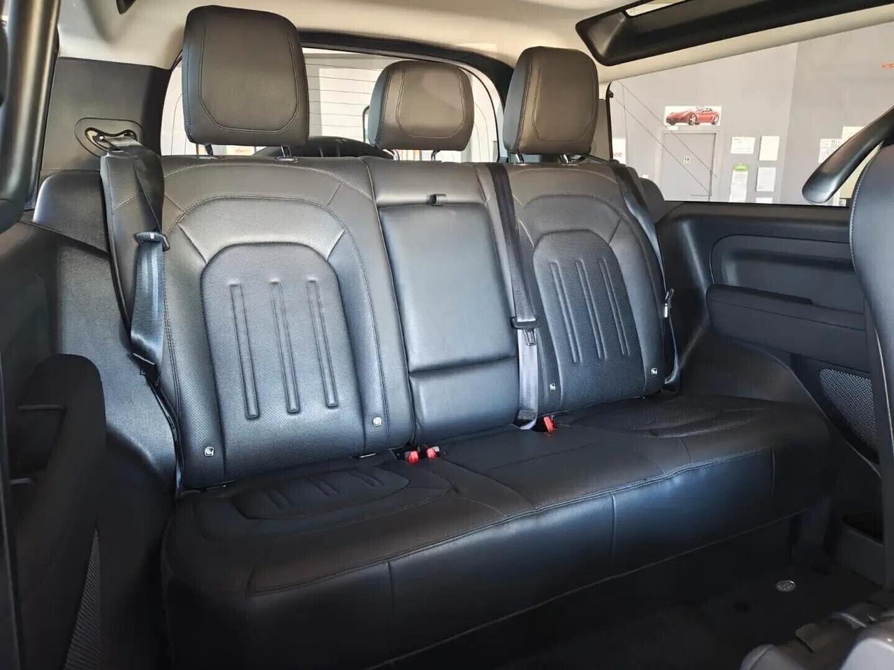 Land Rover Defender 90 3.0D I6 200 CV AWD Auto SE