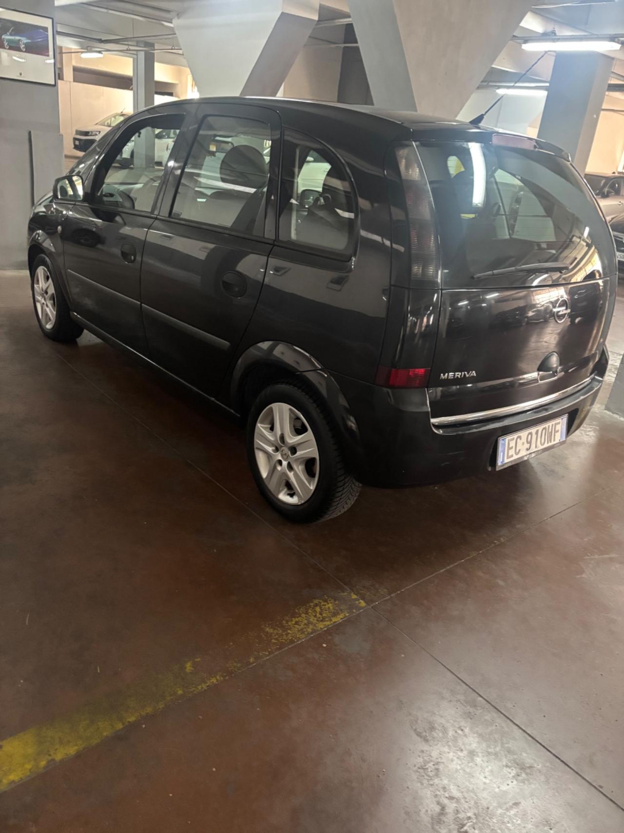 Opel Meriva 1.4 16V GPL-TECH Club