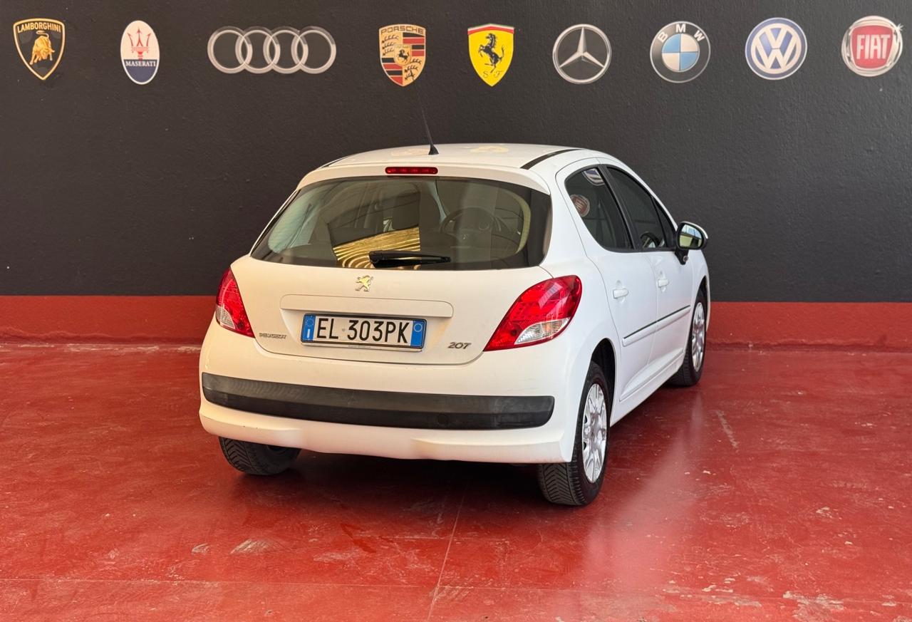 Peugeot 207 1.4 HDi 70CV 5p. OK NEOPATENTATI