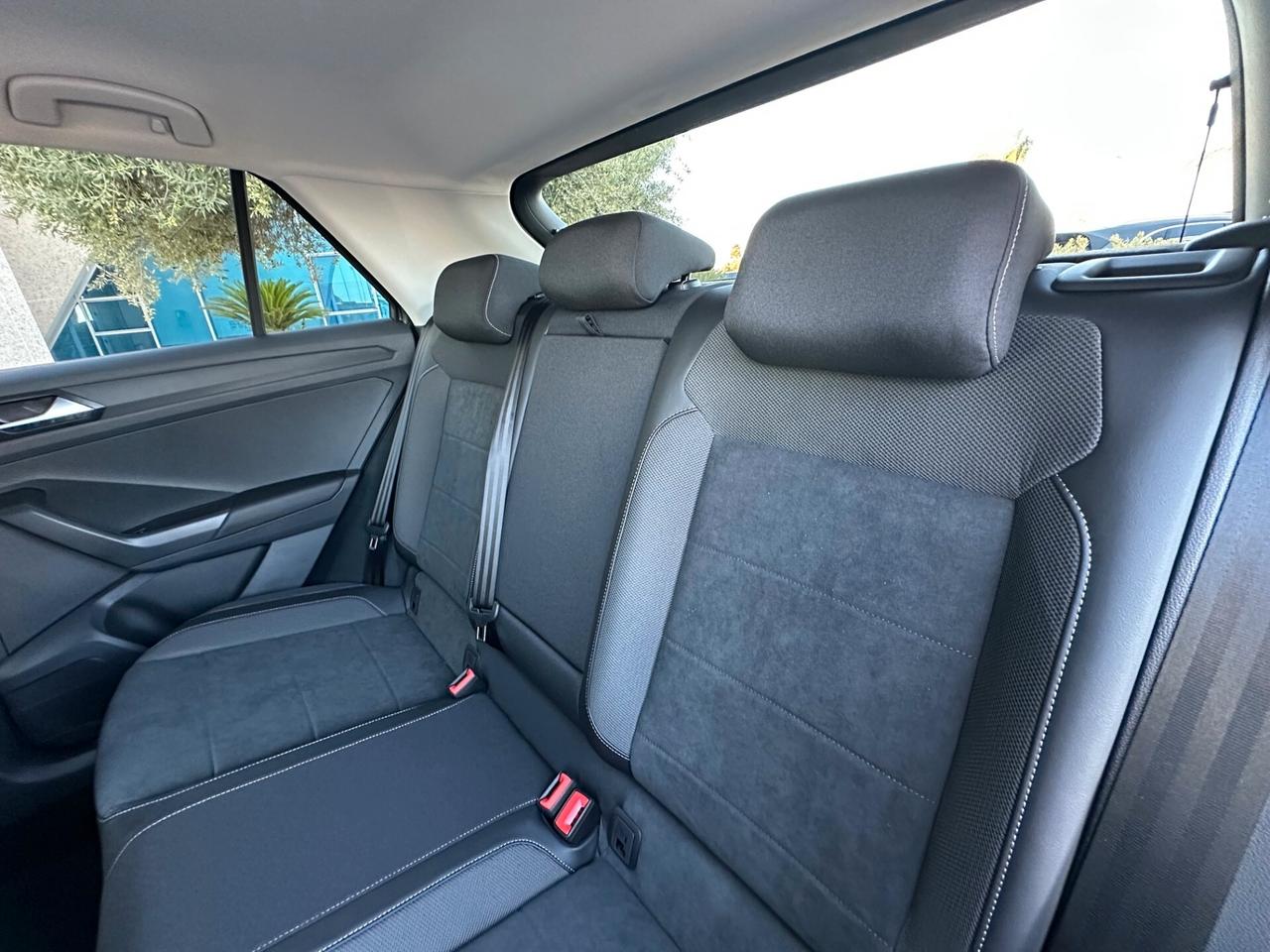 Volkswagen T-Roc 1.0 tsi Style AUTOCARRO N1