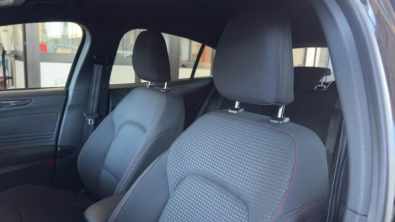 Ford Focus 1.0 EcoBoost Hybrid 125 CV 5p. ST-Line