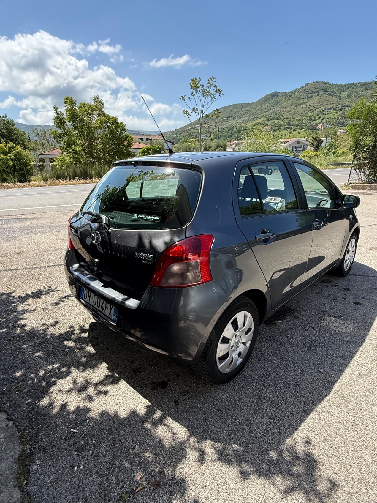 Toyota Yaris 5 Porte Yaris 5p 1.0 Navi