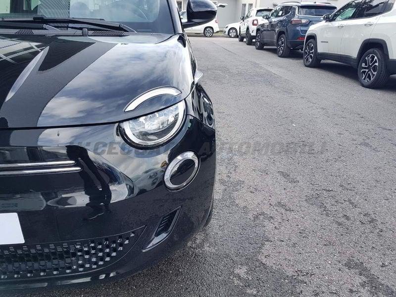 FIAT 500 500e 42 kWh