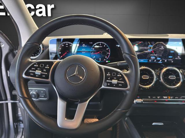 MERCEDES-BENZ GLA 200 Automatic Sport Plus