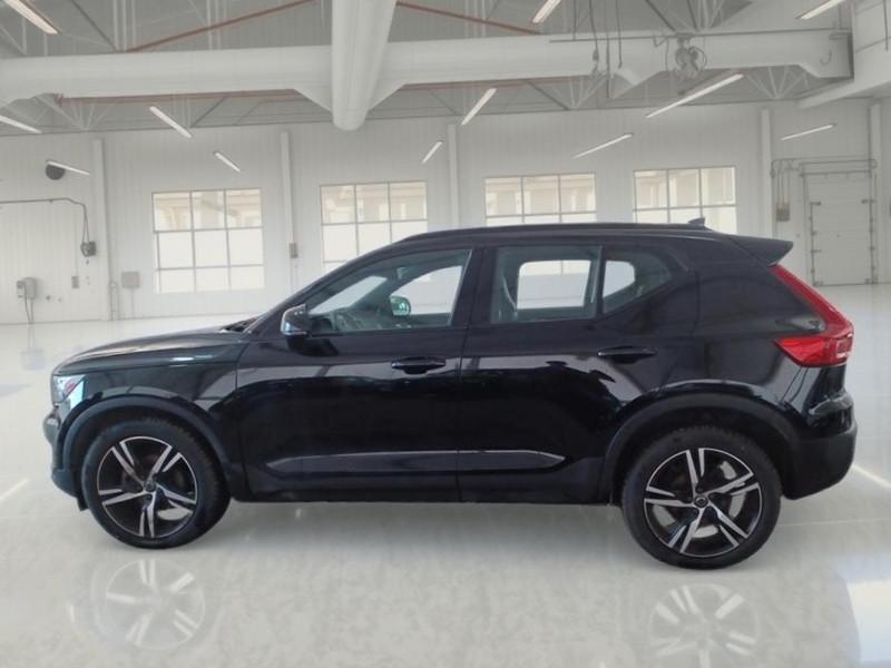 VOLVO XC40 T3 AUTOMATICO R-DESIGN SUV