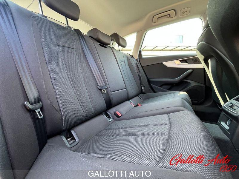 Audi A4 30 2.0 tdi mhev S line Edition 136cv s-tronic
