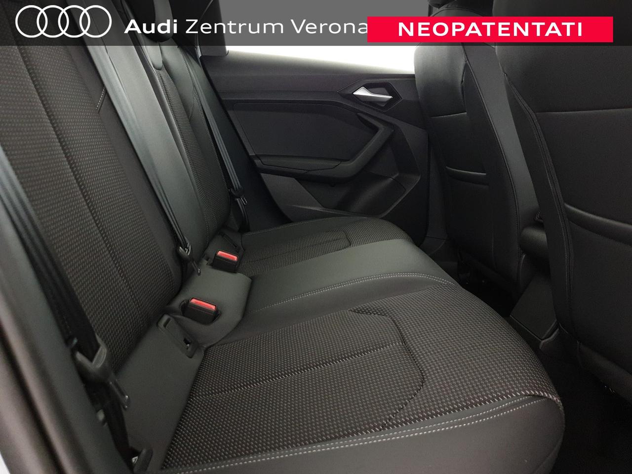 Allstreet 30TFSI 116CV S tronic Identity Contrast