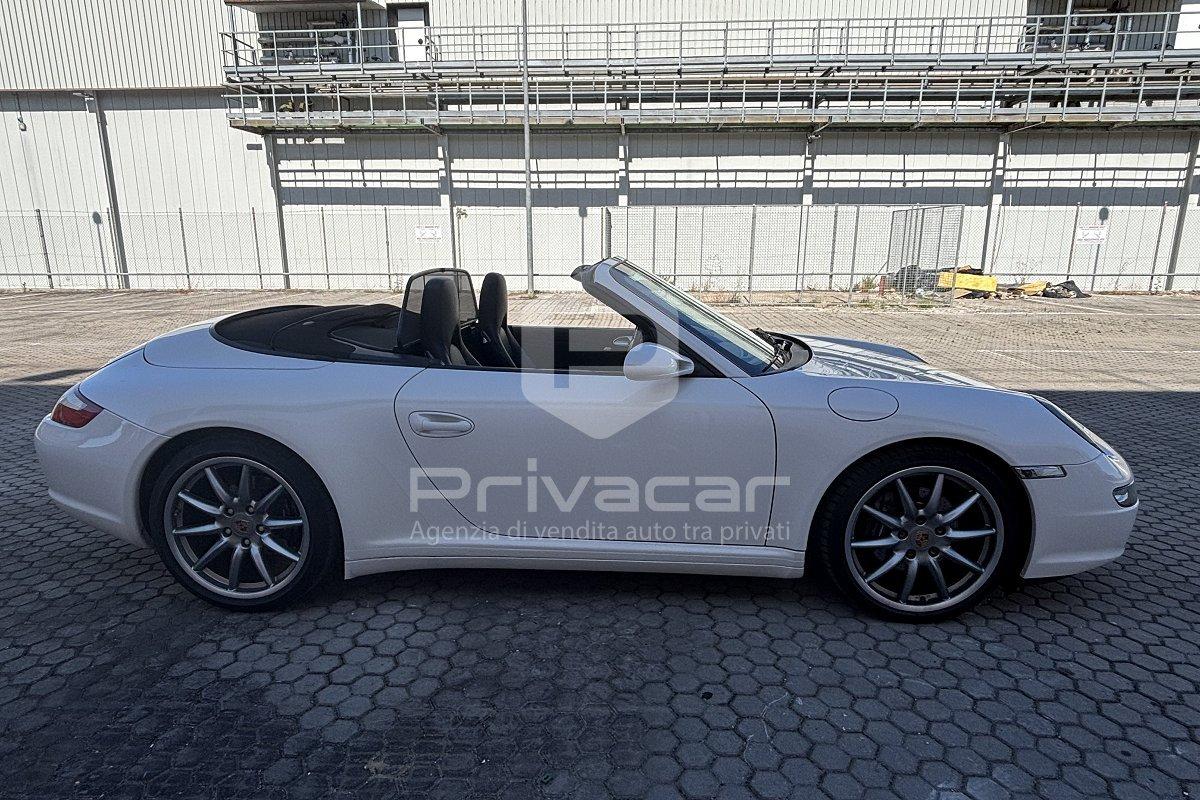 PORSCHE 911 Carrera 4 Cabriolet